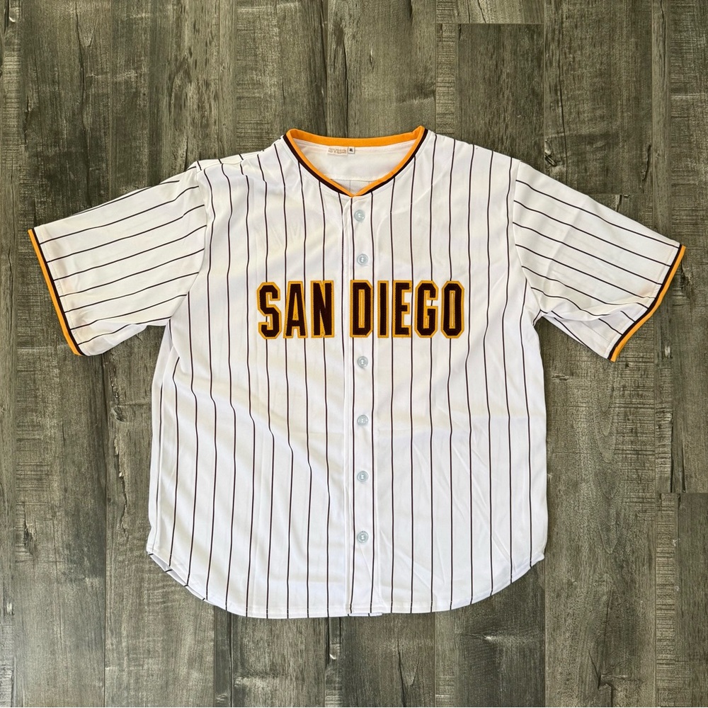 Fernando Tatis Jr. of San Diego Padres Baseball Jersey - signed & authenticated